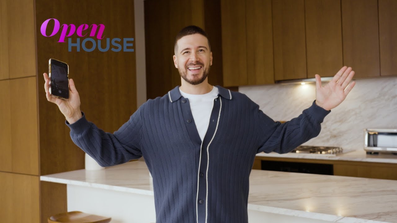 Inside Vinny Guadagnino's NYC Apartment | Open House Home Tour